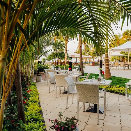 Renaissance Wind Creek Aruba Resort-2